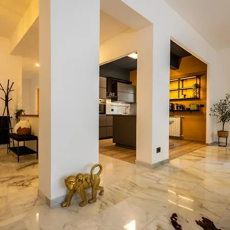 Maia - Luxury In Monteverde Apartment Rome